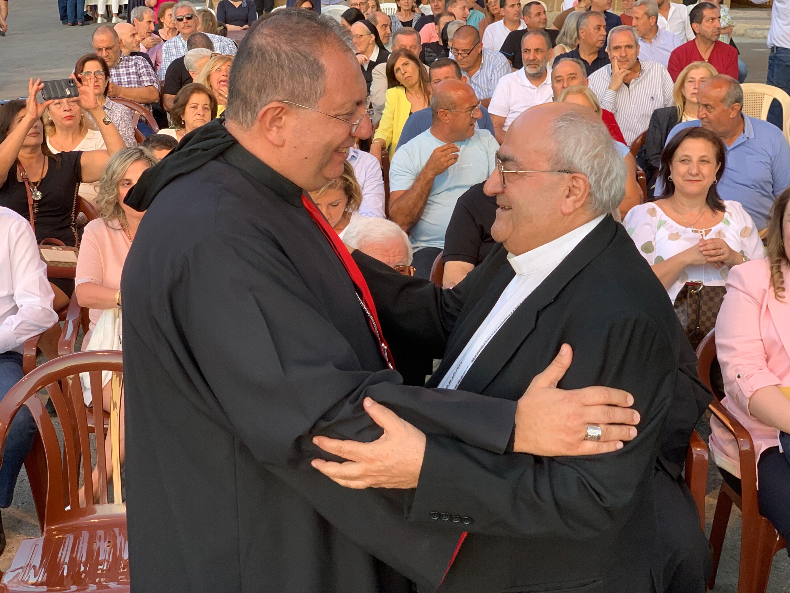 توقيع كتاب الخوراسقف فرنجية